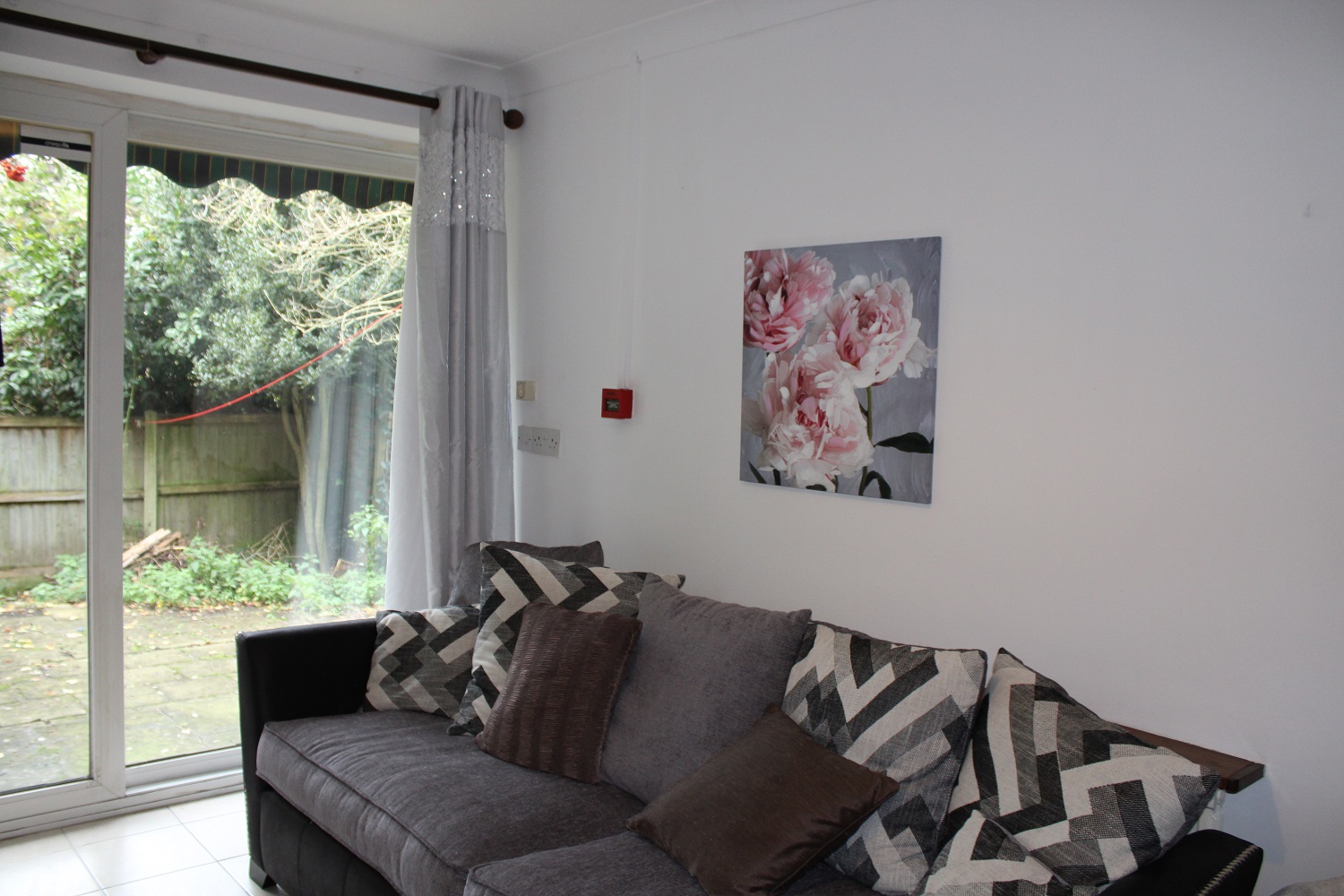 72 - lounge 74 Parklands Drive